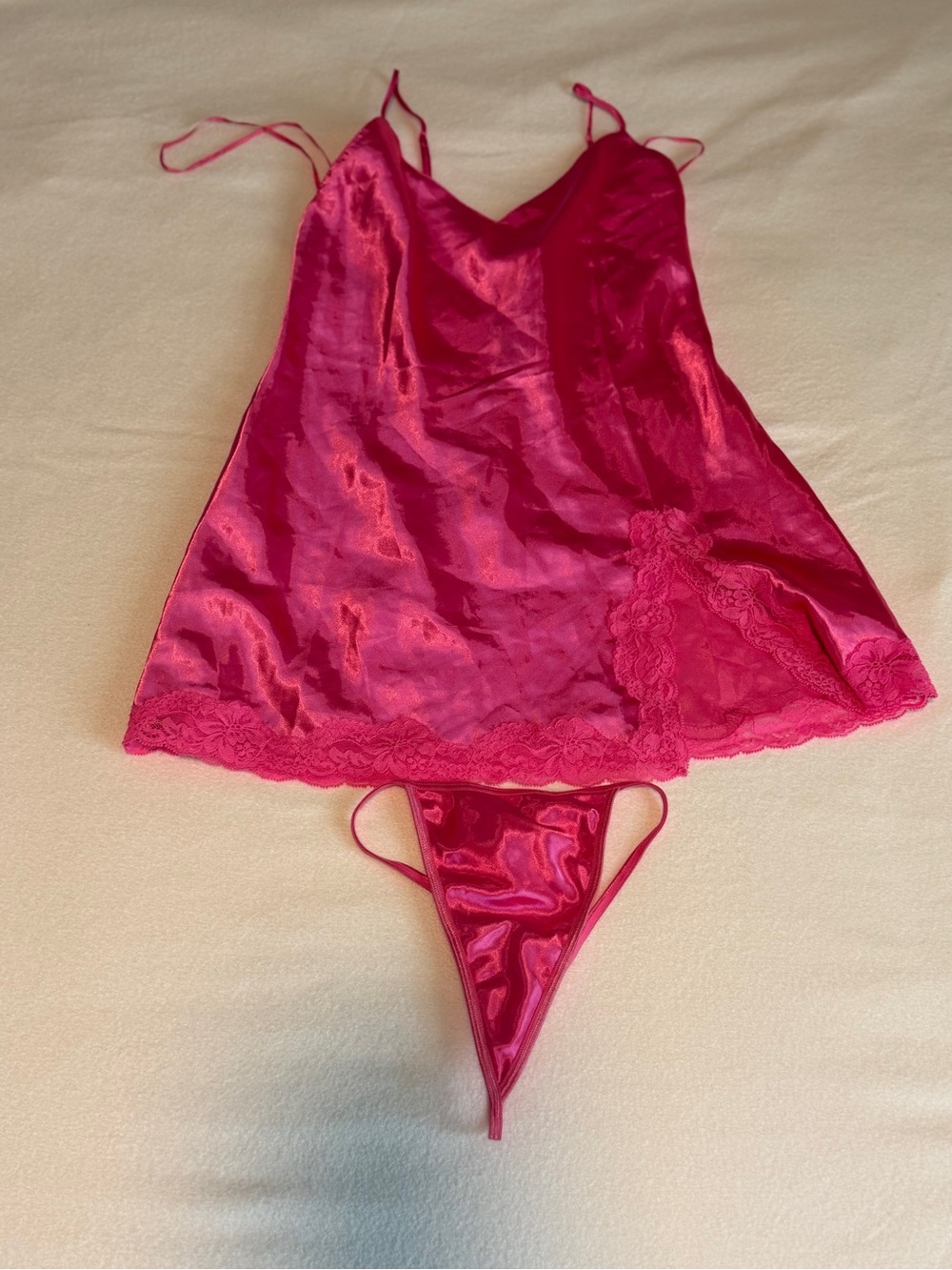 La SENZA Fuchsia Satin Chemise with Lace Trim and Matching Thong